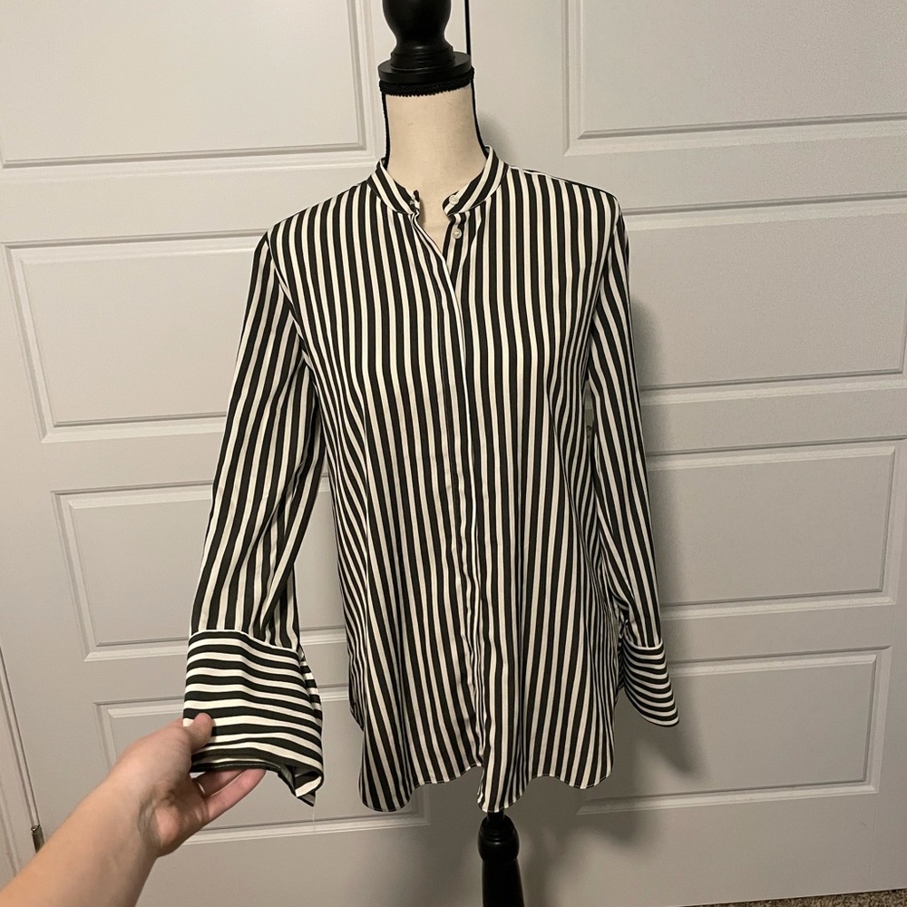 Top/button up